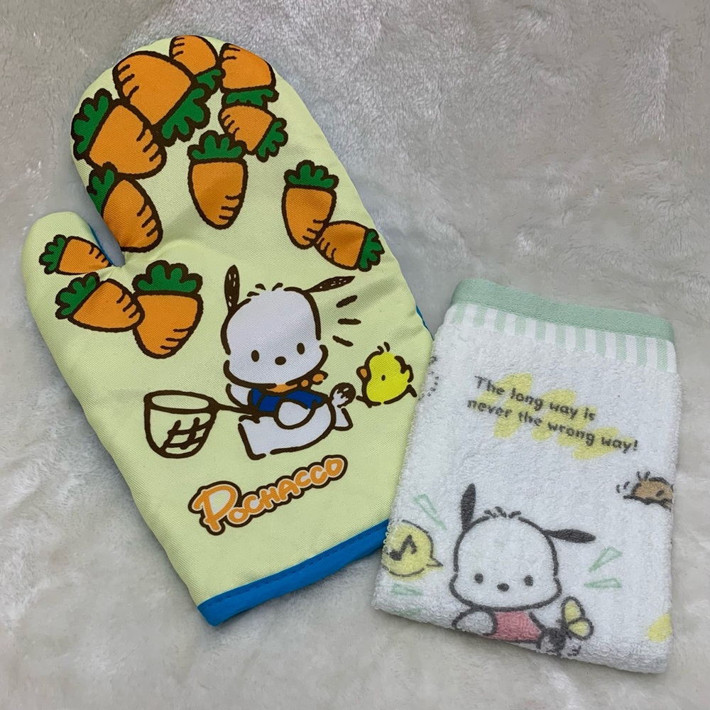 NWT! Pochacco Oven Mitt & Towel Set!